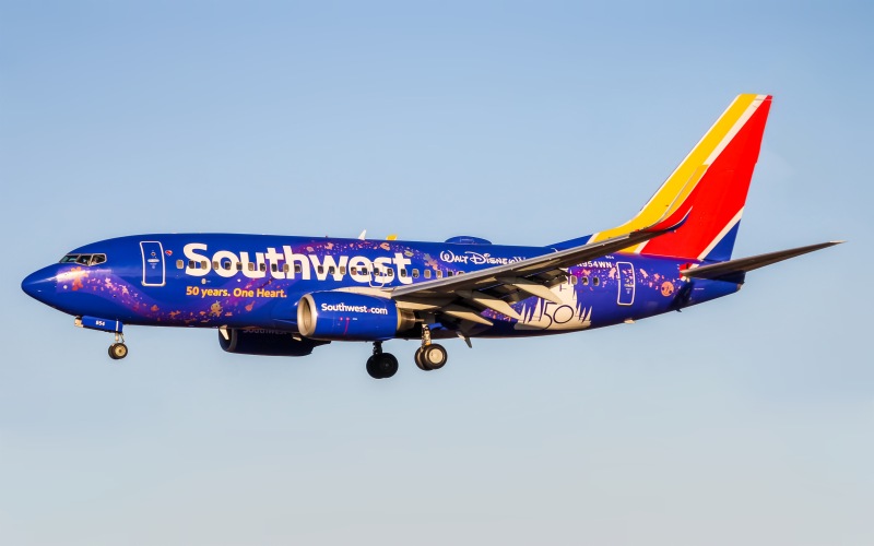 Photo of N954WN - Southwest Airlines Boeing 737-700 at BWI on AeroXplorer Aviation Database