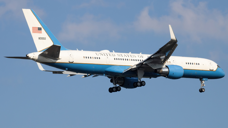 Photo of 98-0002 - USAF - United States Air Force Boeing C-32 at ADW on AeroXplorer Aviation Database
