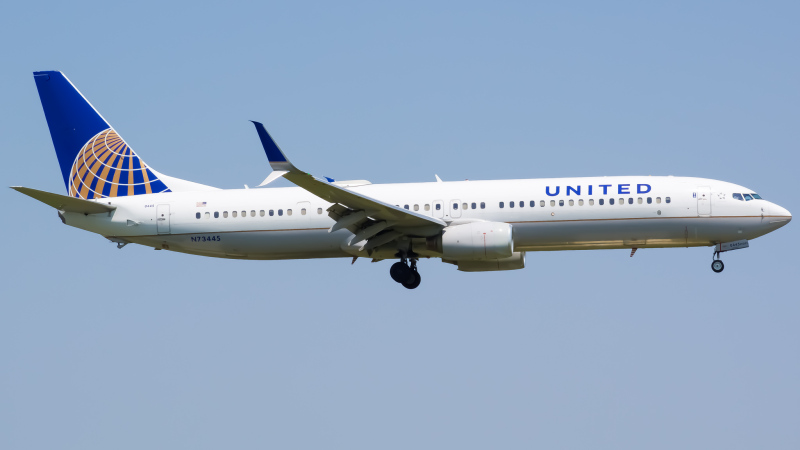Photo of N37445 - United Airlines Boeing 737-900ER at ORD on AeroXplorer Aviation Database