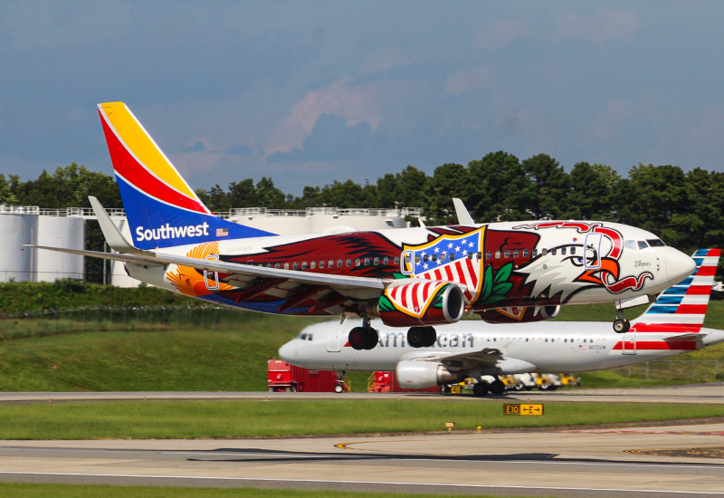 Photo of N918WN - Southwest Airlines Boeing 737-700 at CLT on AeroXplorer Aviation Database