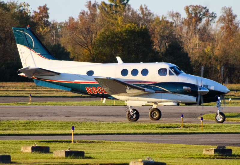 Photo of N90EL - PRIVATE  Beechcraft King Air C90 at I69 on AeroXplorer Aviation Database