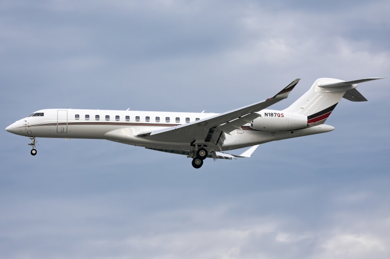 Photo of N187QS - NetJets Bombardier Global 7500 at SJC on AeroXplorer Aviation Database