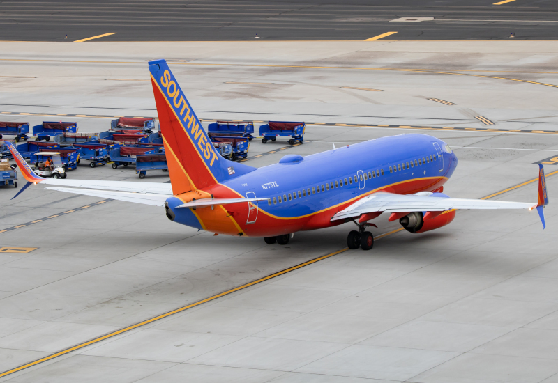 Photo of N7737E - Southwest Airlines Boeing 737-700 at PHX on AeroXplorer Aviation Database