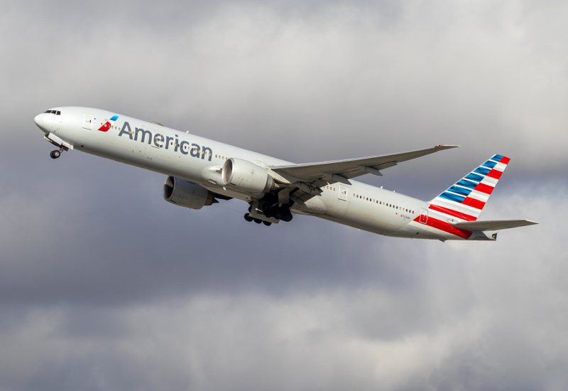 Photo of N723AN - American Airlines Boeing 777-300ER at LAX on AeroXplorer Aviation Database