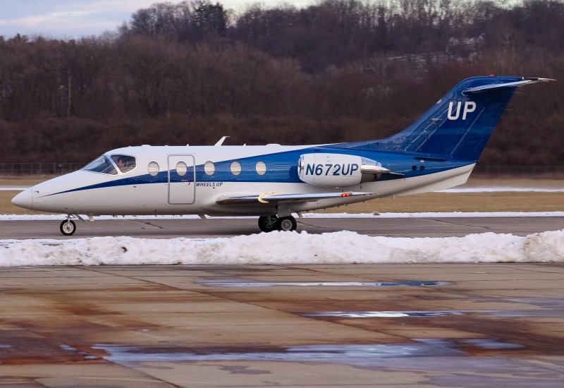 Photo of N672UP - Wheels Up Beechcraft Hawker 400 at LUK on AeroXplorer Aviation Database