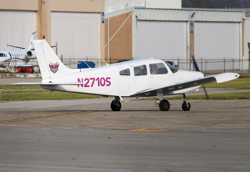Photo of N2710S - PRIVATE Piper 28 Cherokee at LUK on AeroXplorer Aviation Database