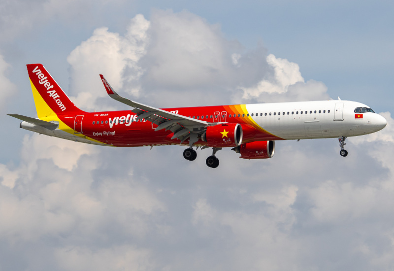 Photo of VN-A529 - VietJet Air Airbus A321NEO at SGN on AeroXplorer Aviation Database