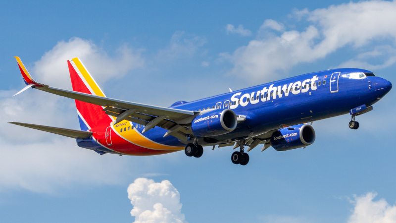Photo of N8584Z - Southwest Airlines Boeing 737-800 at HOU on AeroXplorer Aviation Database