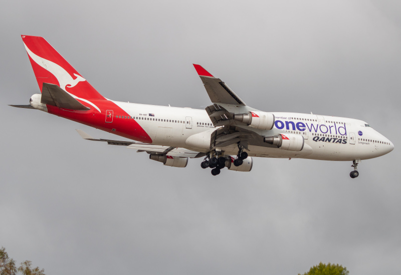 Photo of VH-OEF - Qantas Airways Boeing 747-400 at LAX on AeroXplorer Aviation Database