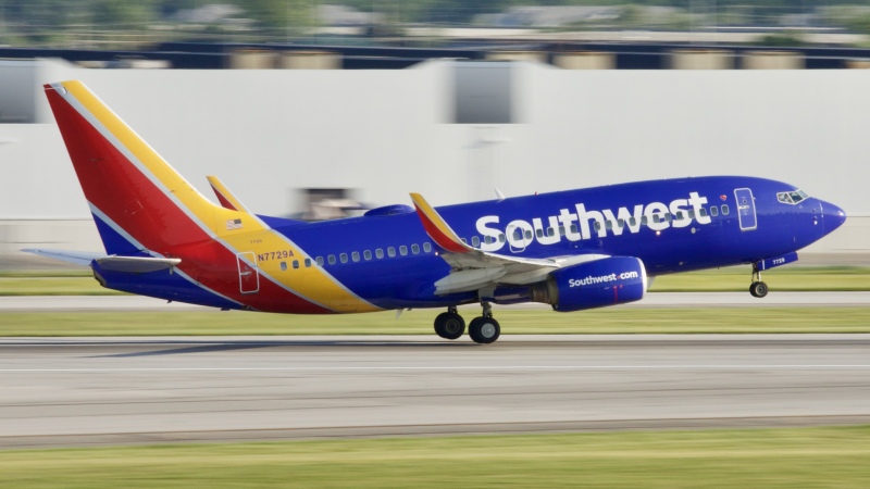 Photo of N7729A - Southwest Airlines Boeing 737-700 at CMH on AeroXplorer Aviation Database