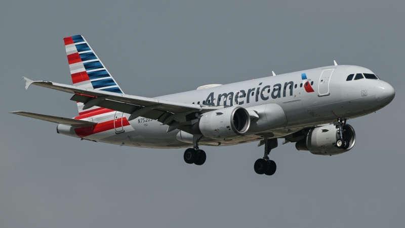 Photo of N752US - American Airlines Airbus A319 at DFW on AeroXplorer Aviation Database