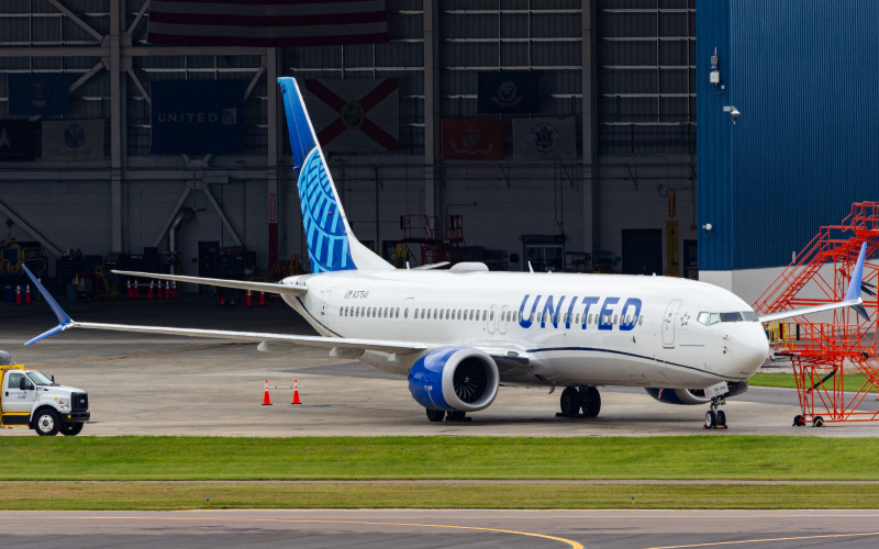 Photo of N37541 - United Airlines Boeing 737 MAX 8 at TPA on AeroXplorer Aviation Database
