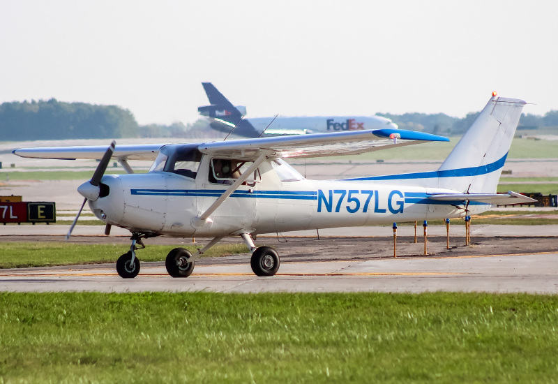 Photo of N757LG - PRIVATE Cessna 152 at MKE on AeroXplorer Aviation Database