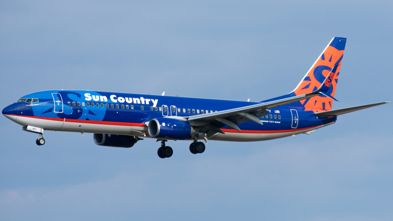 Photo of N821SY - Sun Country Airlines Boeing 737-800 at PHL on AeroXplorer Aviation Database