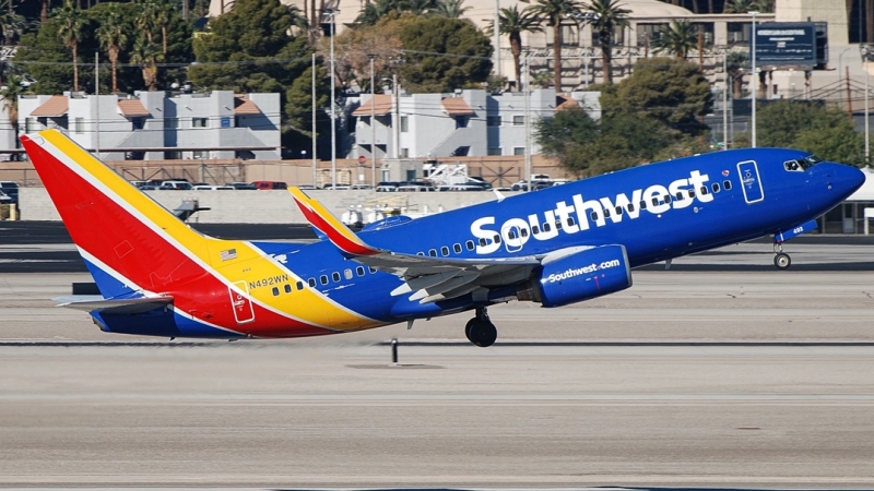 Photo of N492WN - Southwest Airlines Boeing 737-700 at LAS on AeroXplorer Aviation Database