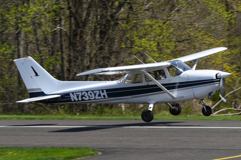 Photo of N739ZH - PRIVATE Cessna 172 at N14 on AeroXplorer Aviation Database