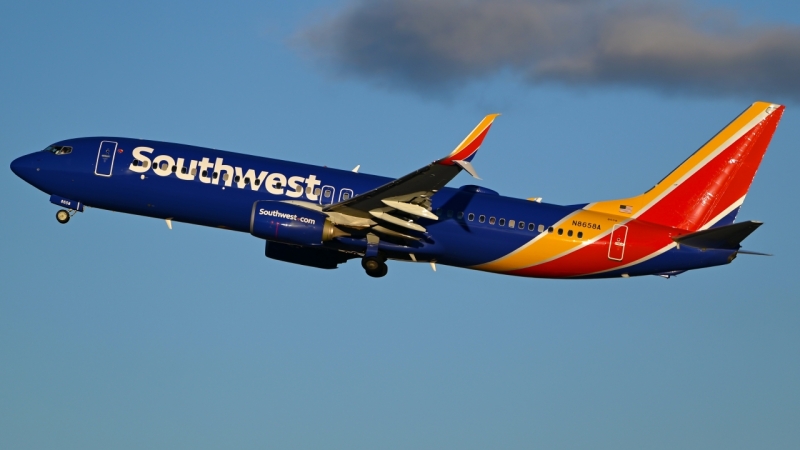 Photo of N8658A - Southwest Airlines Boeing 737-800 at RNO on AeroXplorer Aviation Database