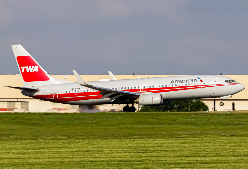 Photo of N915NN - American Airlines Boeing 737-800 at TUL on AeroXplorer Aviation Database