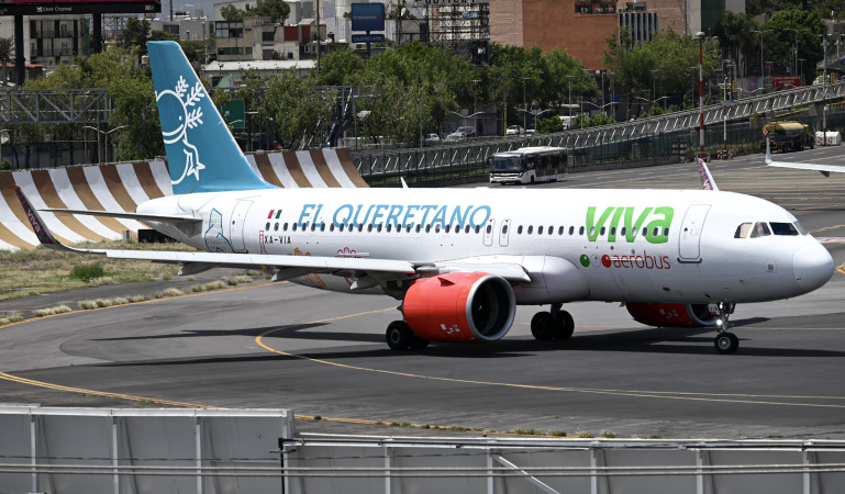 Photo of XA-VIA - VivaAerobus Airbus A320NEO at MEX on AeroXplorer Aviation Database