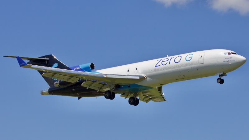Photo of N794AJ - Zero G Boeing 727-200 at HOU on AeroXplorer Aviation Database