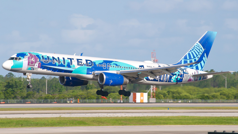Photo of N14102 - United Airlines Boeing 757-200 at MCO on AeroXplorer Aviation Database