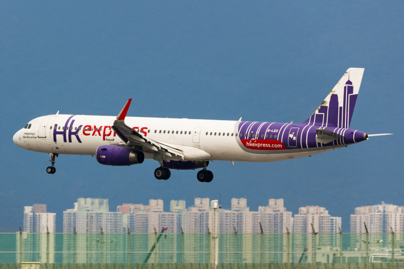 Photo of B-LEB - Hong Kong Express Airbus A321-200 at HKG on AeroXplorer Aviation Database