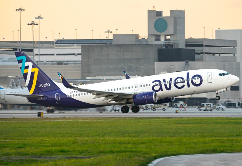 Photo of N805VL - Avelo Airlines Boeing 737-800 at PBI on AeroXplorer Aviation Database