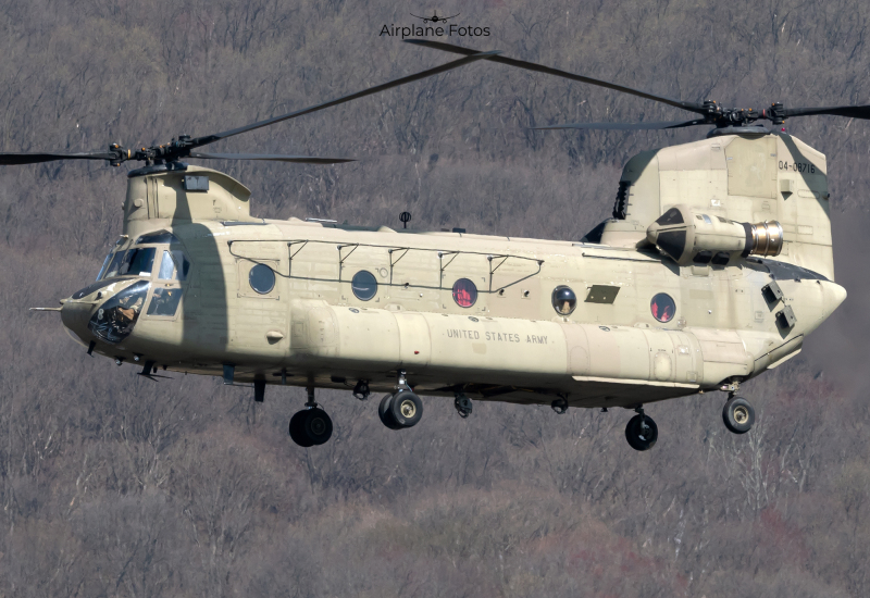 Photo of 04-08716 - US Army Boeing CH-47 Chinook at MUI on AeroXplorer Aviation Database