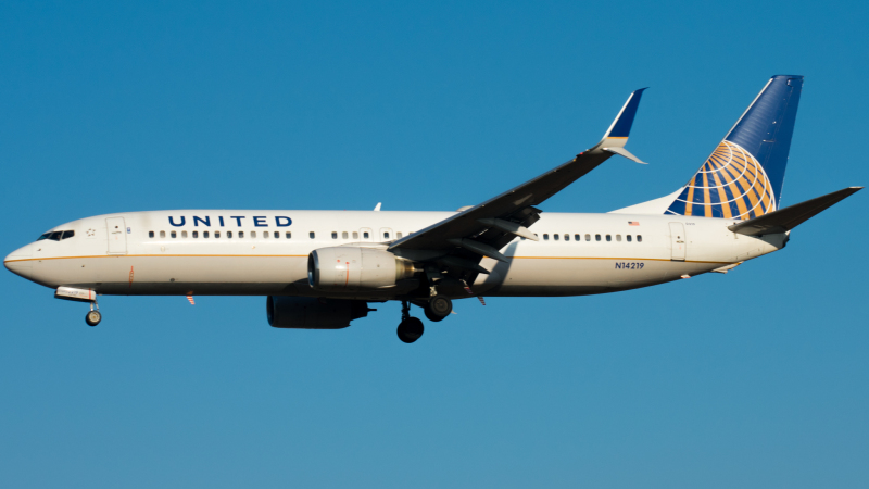 Photo of N14219 - United Airlines Boeing 737-800 at BWI on AeroXplorer Aviation Database