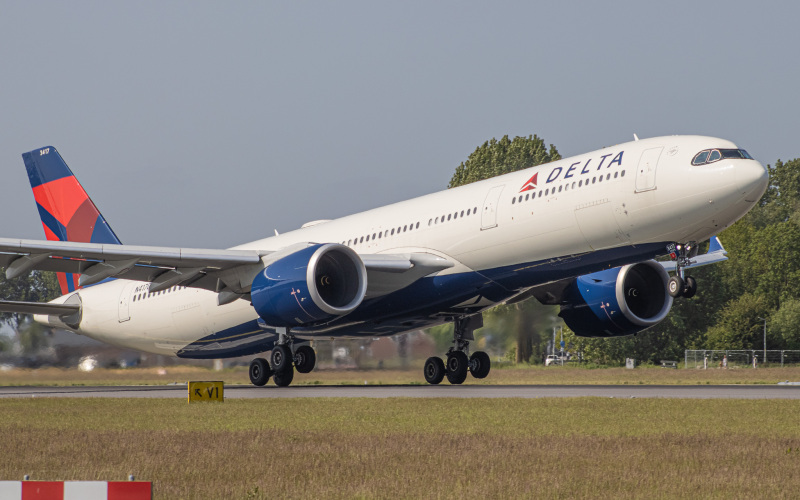Photo of N417DX - Delta Airlines Airbus A330-900 at AMS on AeroXplorer Aviation Database