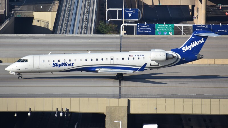 Photo of N767SK - SkyWest Airlines Mitsubishi CRJ-700 at PHX on AeroXplorer Aviation Database