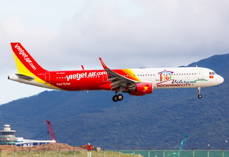 Photo of VH-A630 - VietJet Air Airbus A321-200 at HKG on AeroXplorer Aviation Database
