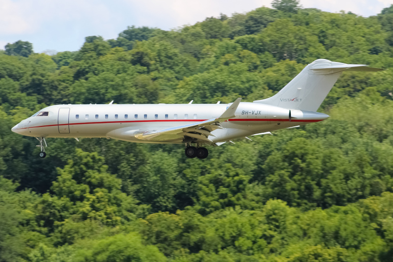 Photo of 9H-VJX - VistaJet Bombardier Global 6000 at LUK on AeroXplorer Aviation Database