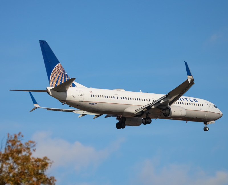 Photo of N68821 - United Airlines Boeing 737-900ER at BWI on AeroXplorer Aviation Database