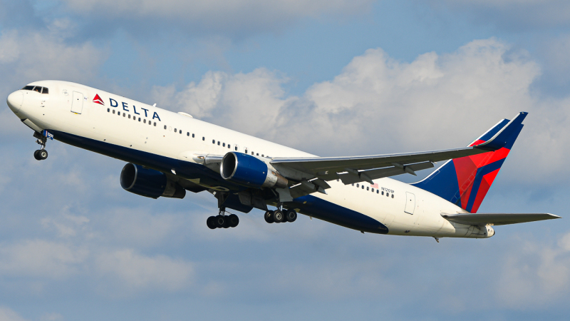 Photo of N1201P - Delta Airlines Boeing 767-300ER at CVG on AeroXplorer Aviation Database