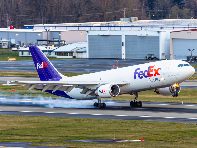 Photo of N686FE - FedEx Airbus A300-600 at PDX on AeroXplorer Aviation Database