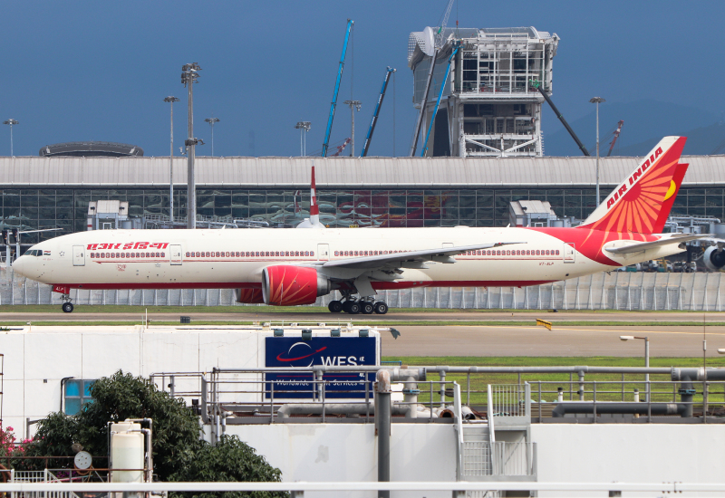 Photo of VT-ALP - Air India Boeing 777-300ER at HKG on AeroXplorer Aviation Database