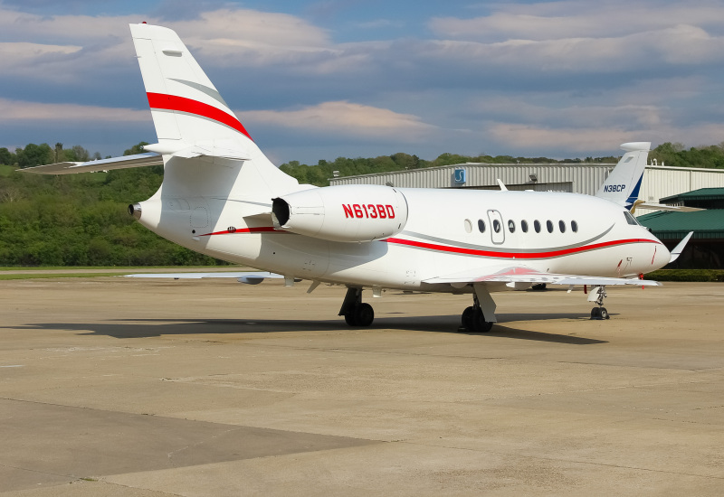 Photo of N613BD - PRIVATE  Dassault Falcon 2000EX at LUK on AeroXplorer Aviation Database