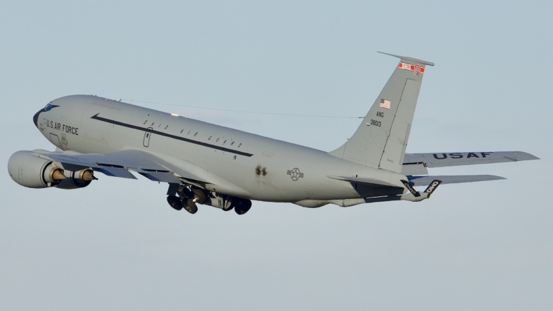 Photo of 63-38013 - USAF - United States Air Force Boeing KC-135R Stratotanker at LCK on AeroXplorer Aviation Database