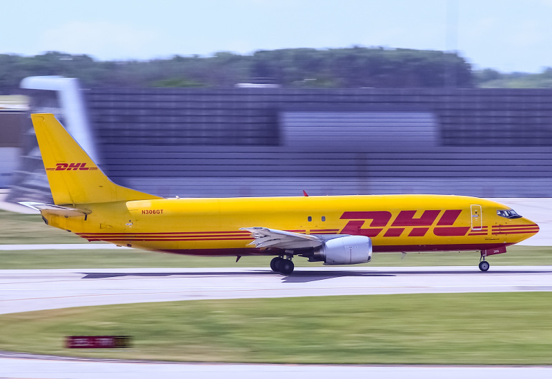 Photo of N306GT - DHL Boeing 737-400 at MKE on AeroXplorer Aviation Database