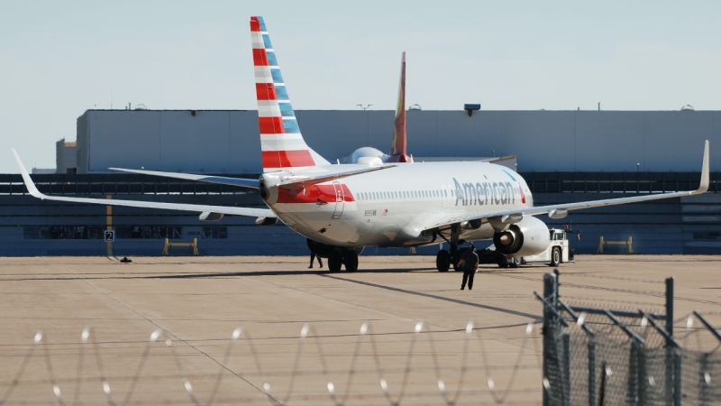 Photo of N995NN - American Airlines Boeing 737-800 at KDFW on AeroXplorer Aviation Database