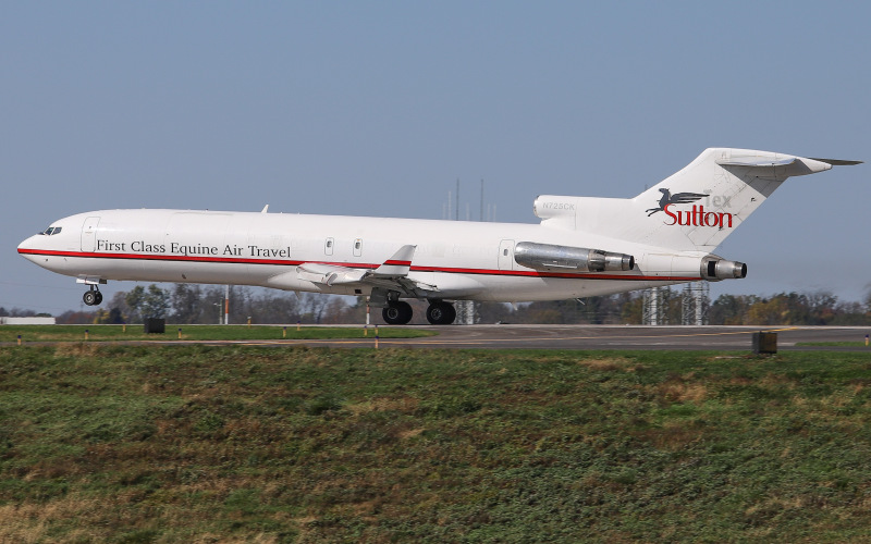 Photo of N725CK - Kalitta Charters Boeing 727-200 at LEX on AeroXplorer Aviation Database