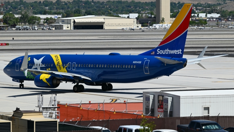 Photo of N8646B - Southwest Airlines Boeing 737-800 at RNO on AeroXplorer Aviation Database