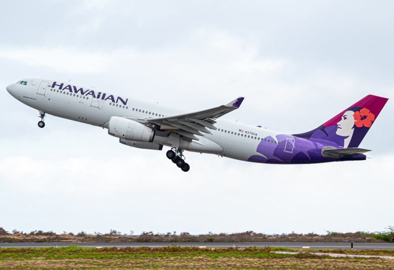 Photo of N375HA - Hawaiian Airlines Airbus A330-200 at HNL on AeroXplorer Aviation Database