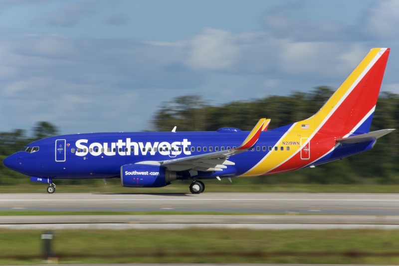 Photo of N219WN - Southwest Airlines Boeing 737-700 at MCO on AeroXplorer Aviation Database