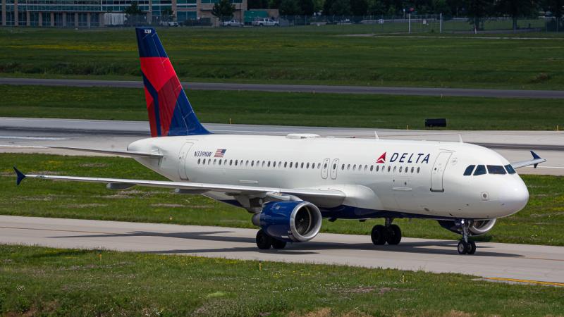 Photo of N339NW - Delta Airlines Airbus A320 at CMH on AeroXplorer Aviation Database