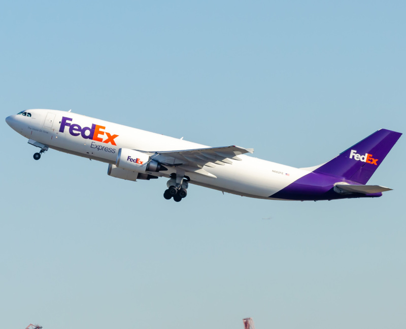 Photo of N682FE - FedEx Airbus A300-600 at EWR on AeroXplorer Aviation Database