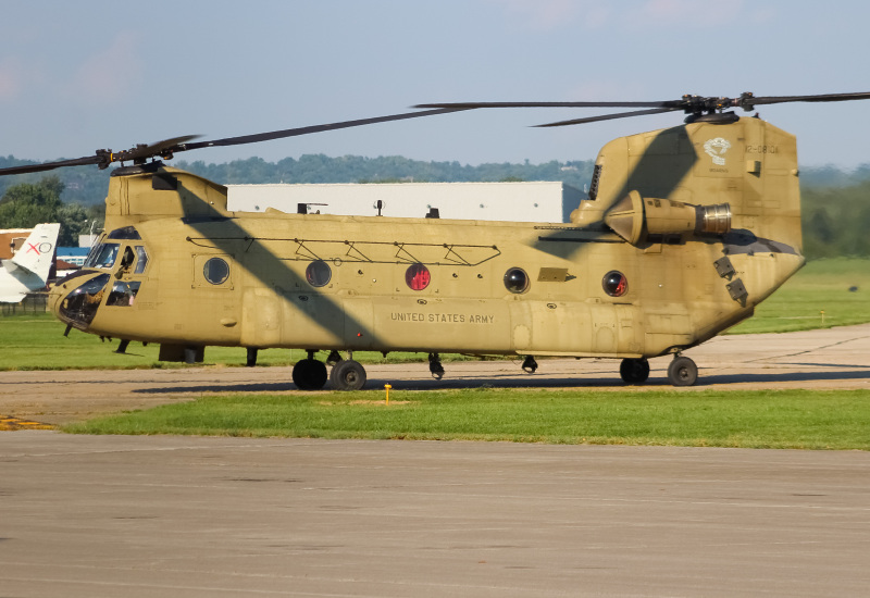 Photo of 12-08101 - USA - United States Army Boeing CH-47 Chinook at LUK on AeroXplorer Aviation Database