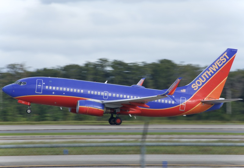 Photo of N273WN - Southwest Airlines Boeing 737-700 at MCO on AeroXplorer Aviation Database