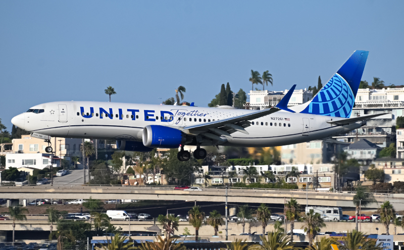 Photo of N27261 - United Airlines Boeing 737 MAX 8 at SAN on AeroXplorer Aviation Database